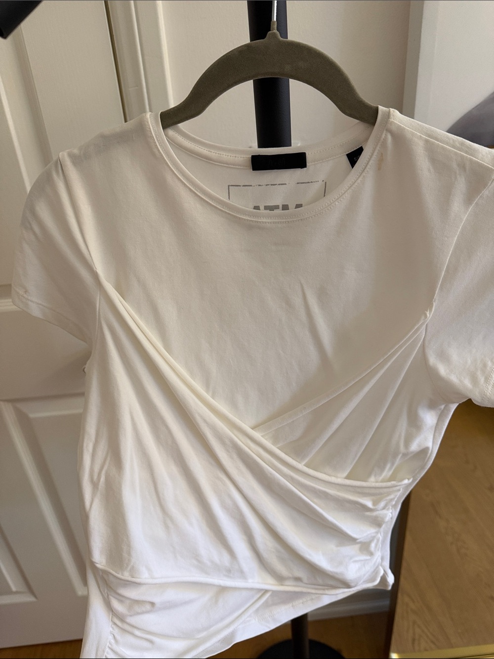 ATM Anthony Thomas Melillo Cream Short-Sleeve Draped Wrap Tee
